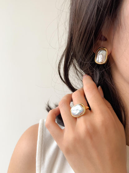 Additional view of baroque keshi pearl ring by Le Jardin Perles