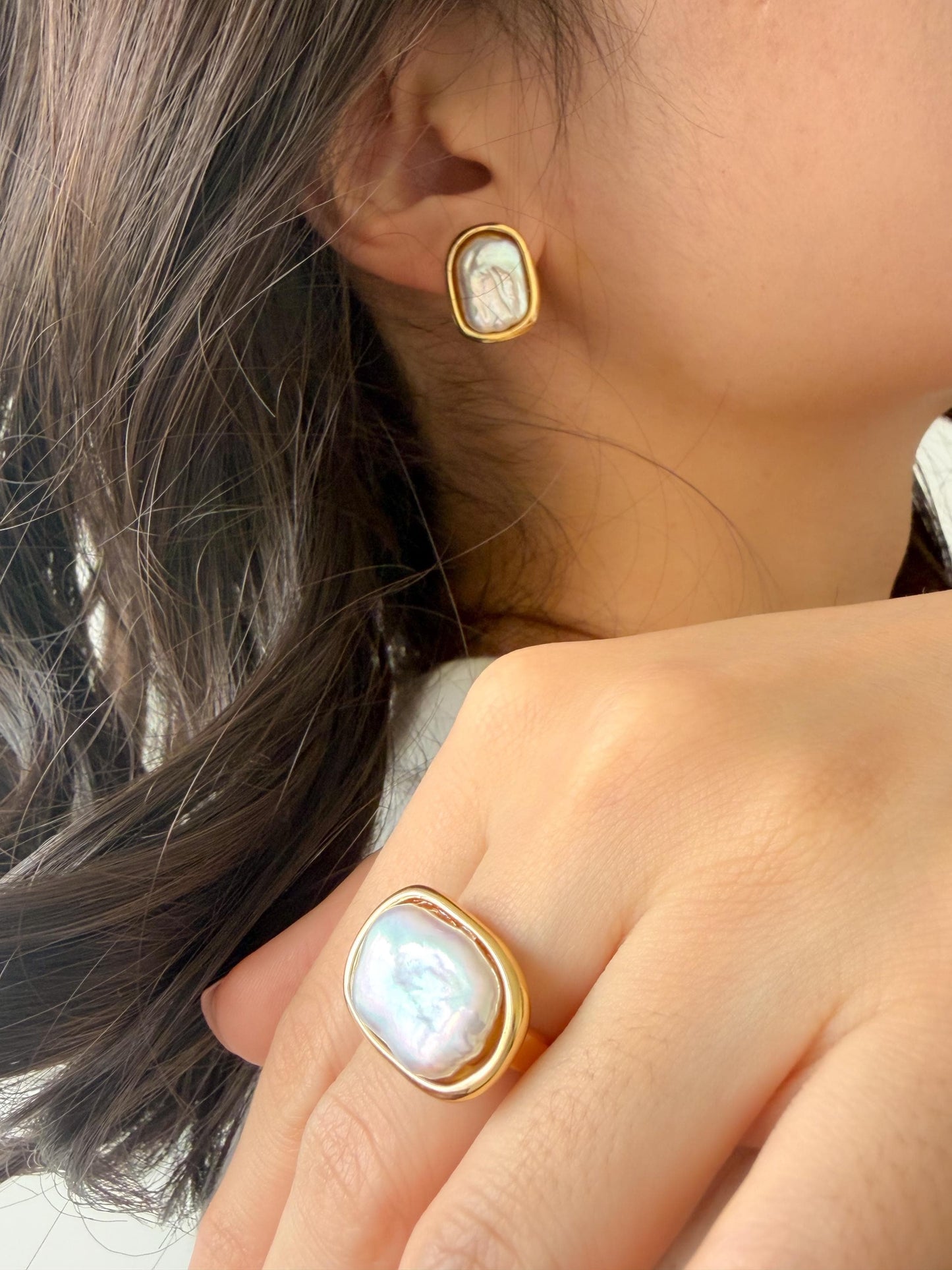 Additional view of baroque keshi pearl ring by Le Jardin Perles