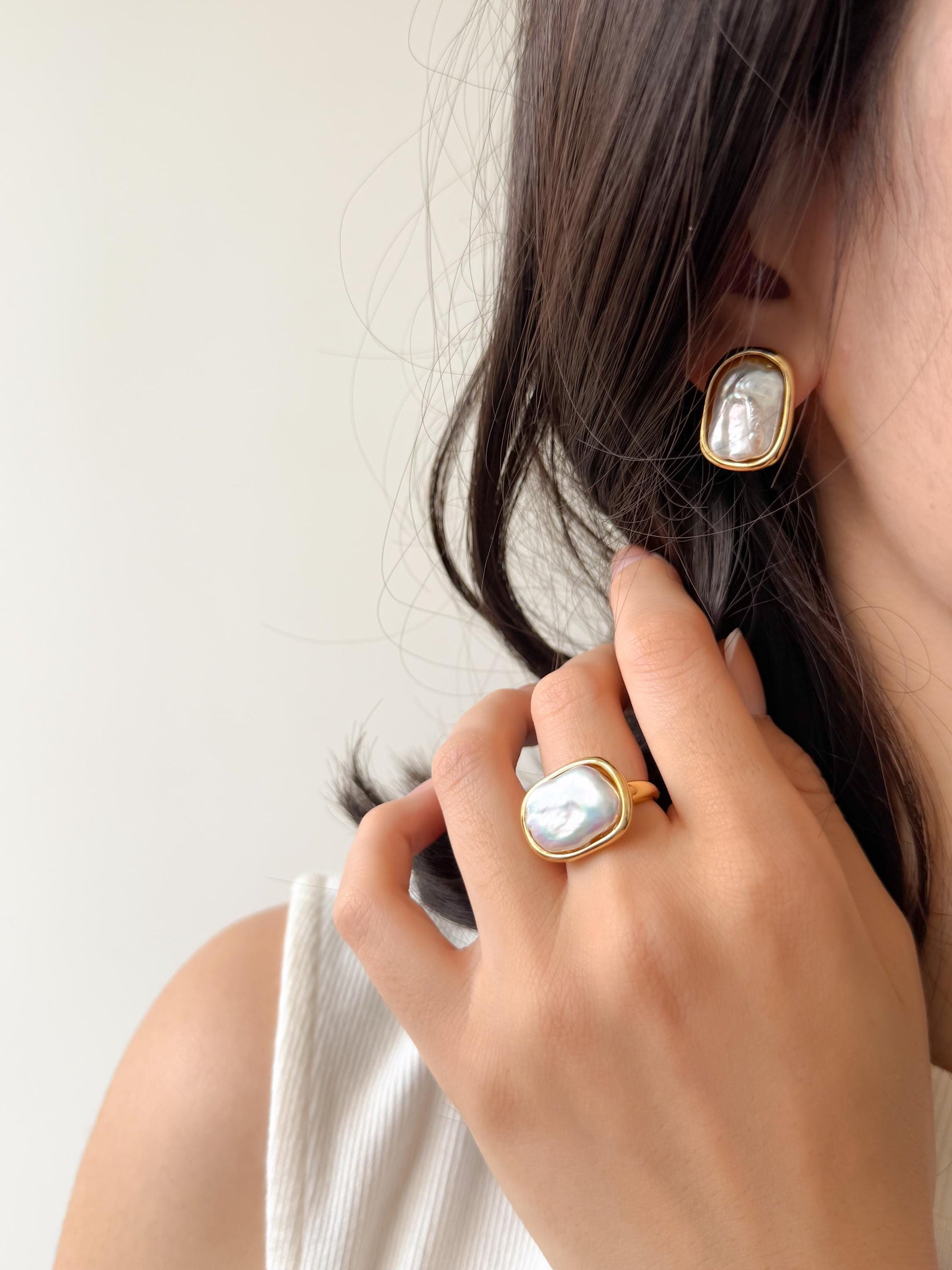 Additional view of 18k gold plated keshi pearl stud earrings by Le Jardin Perles