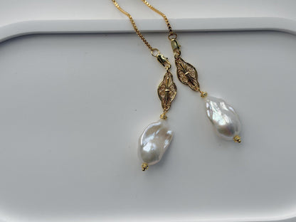 Additional view of baroque pearl lariat by Le Jardin Perles
