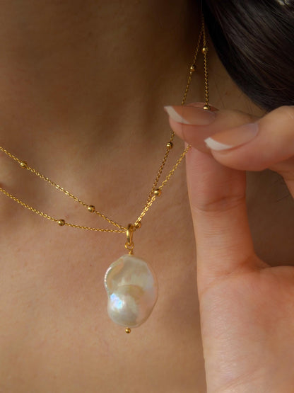 Additional view of baroque pearl necklace by Le Jardin Perles