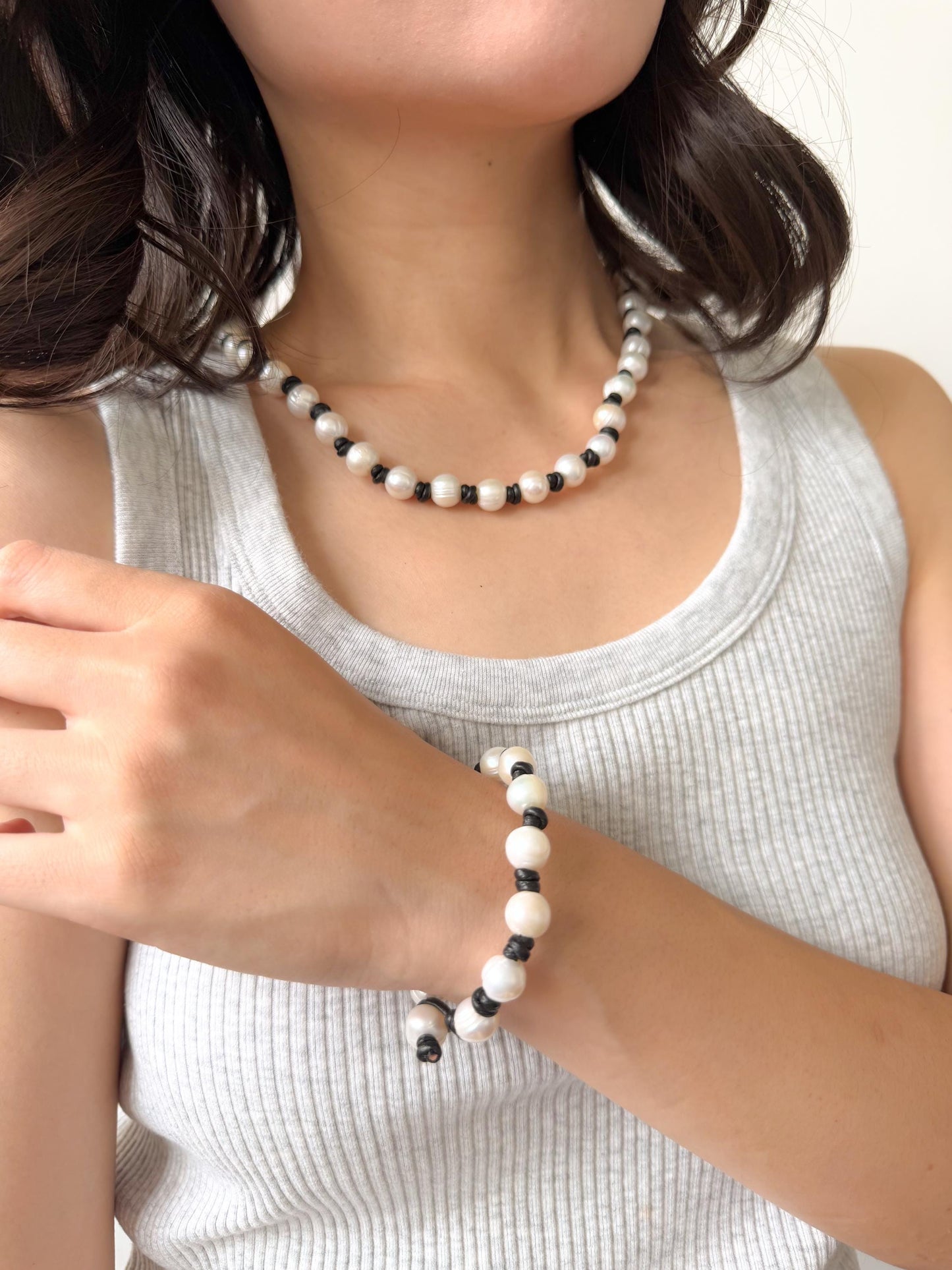 Additional view of freshwater pearl necklace by Le Jardin Perles