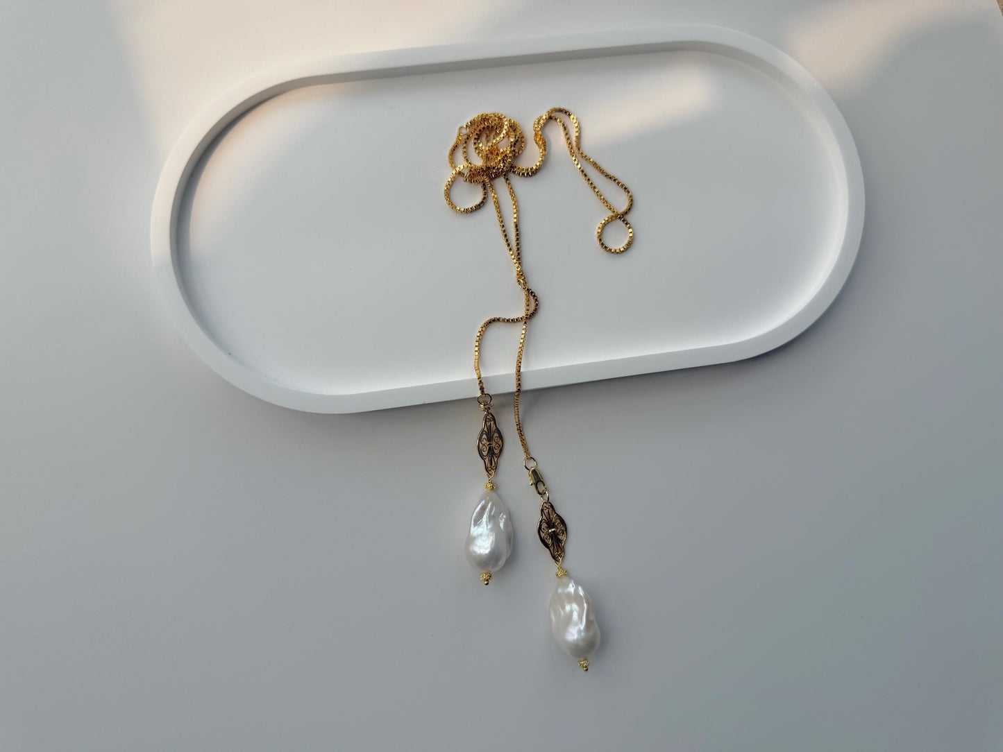 Additional view of baroque pearl lariat by Le Jardin Perles
