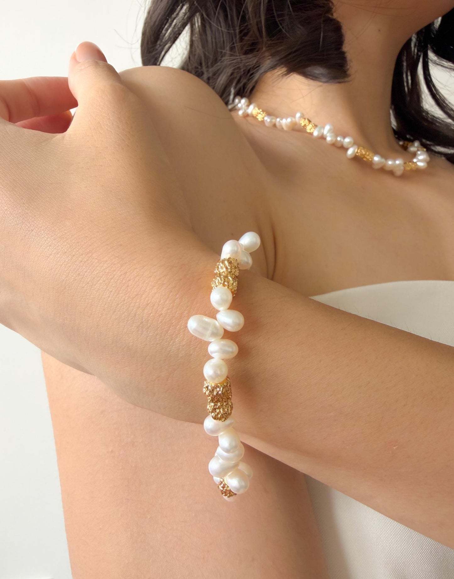 Aurora Like Luster Pearl Bracelet by Le Jardin Perles