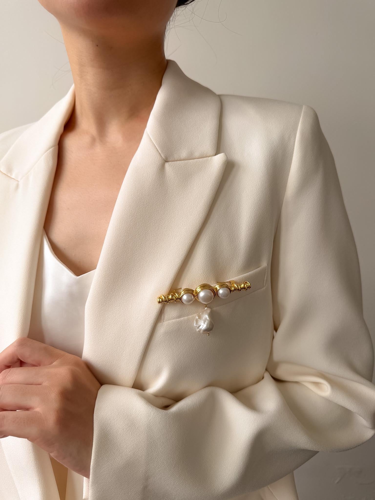 Additional view of baroque pearl brooch by Le Jardin Perles