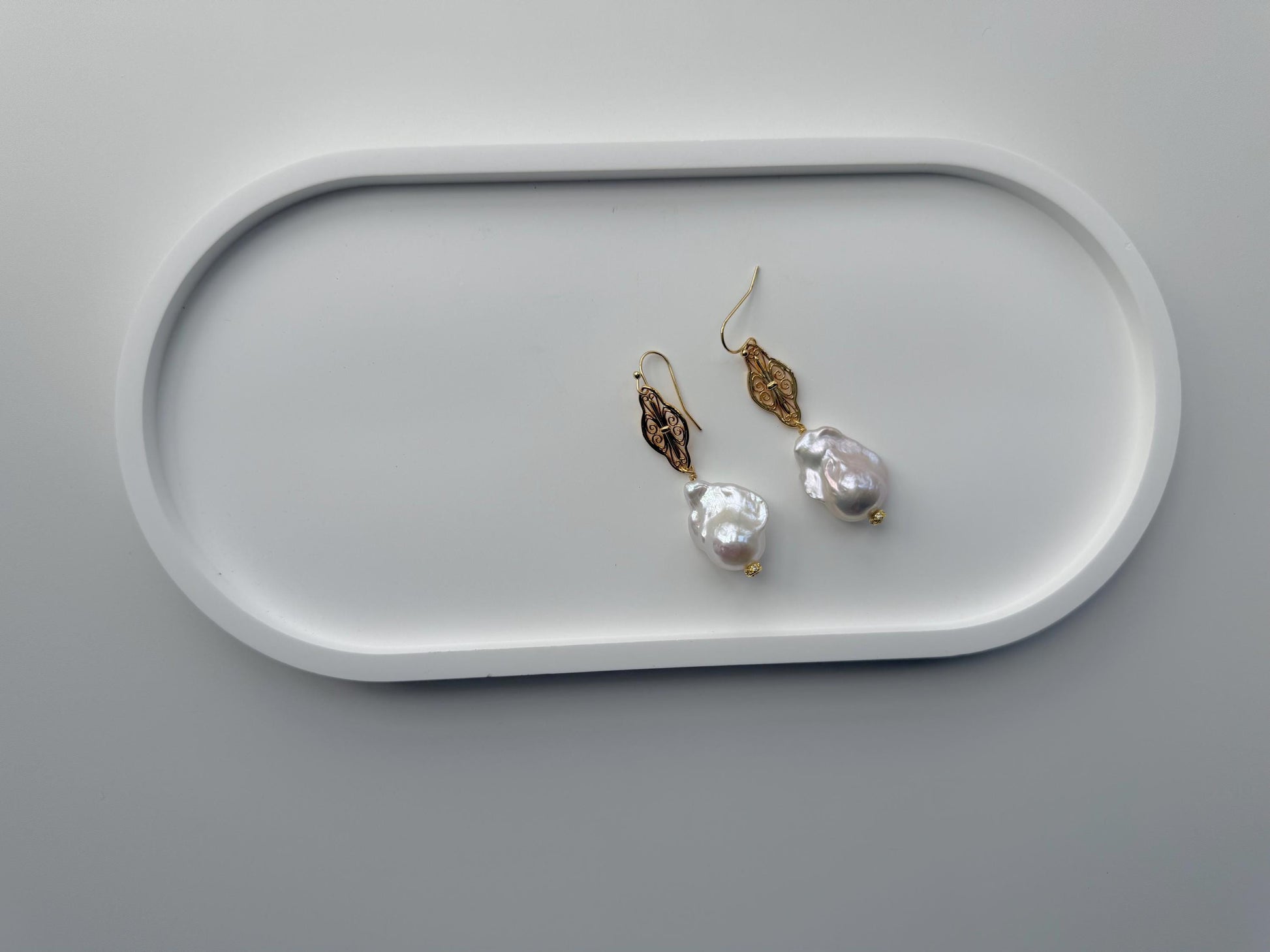 Additional view of baroque pearl drop earrings by Le Jardin Perles