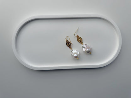 Additional view of baroque pearl drop earrings by Le Jardin Perles