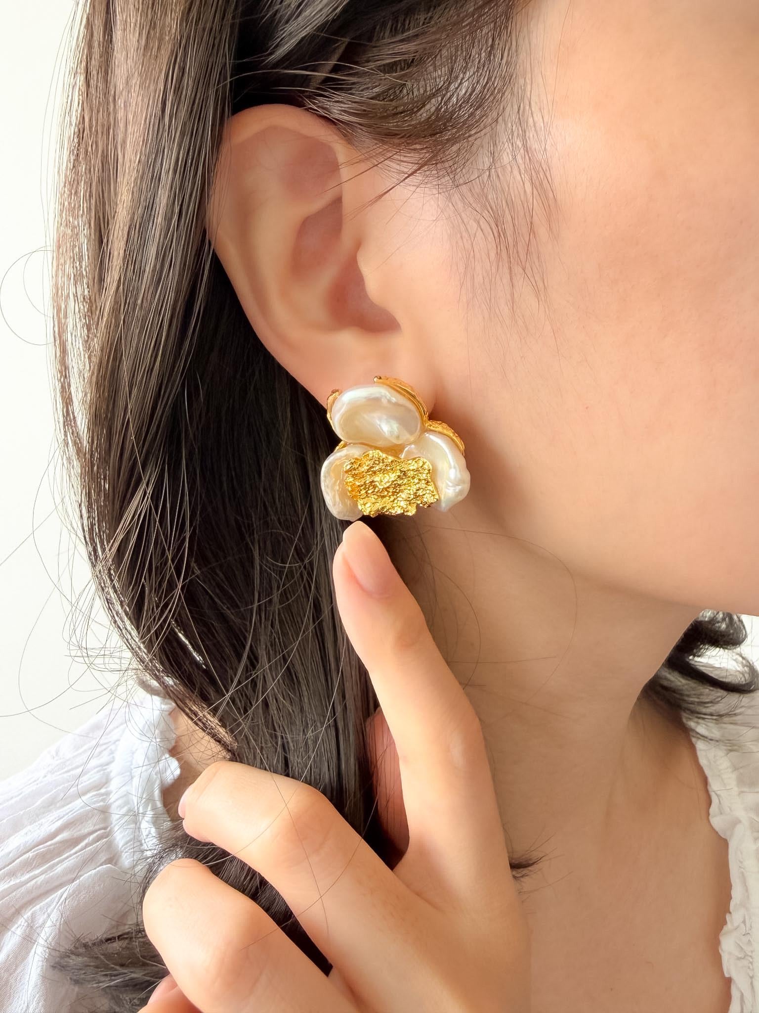Additional view of 18k gold plated flower pearl statement earrings by Le Jardin Perles