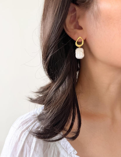 Additional view of baroque pearl drop earrings by Le Jardin Perles
