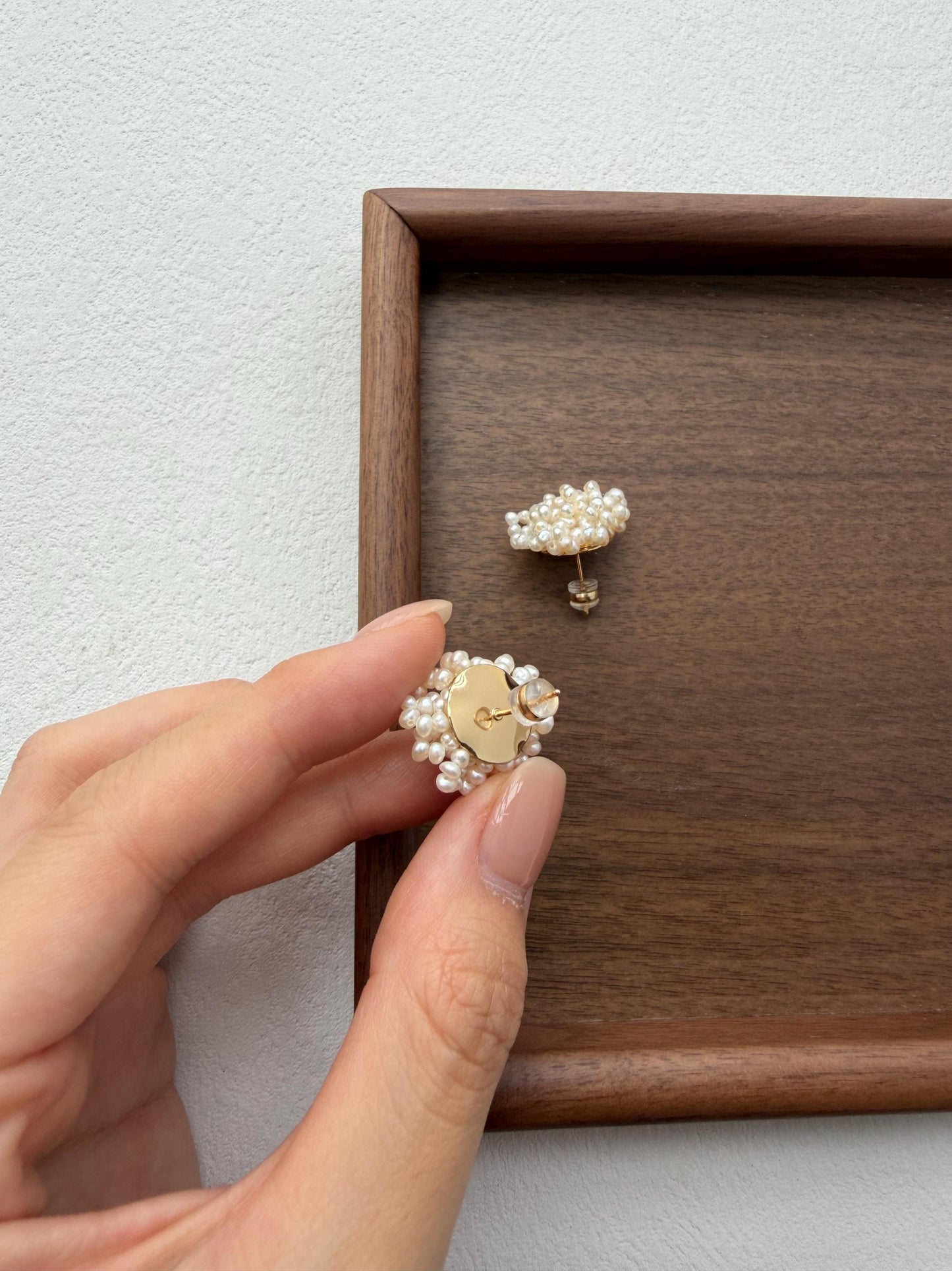 Additional view of handcrafted freshwater pearl flower earrings by Le Jardin Perles
