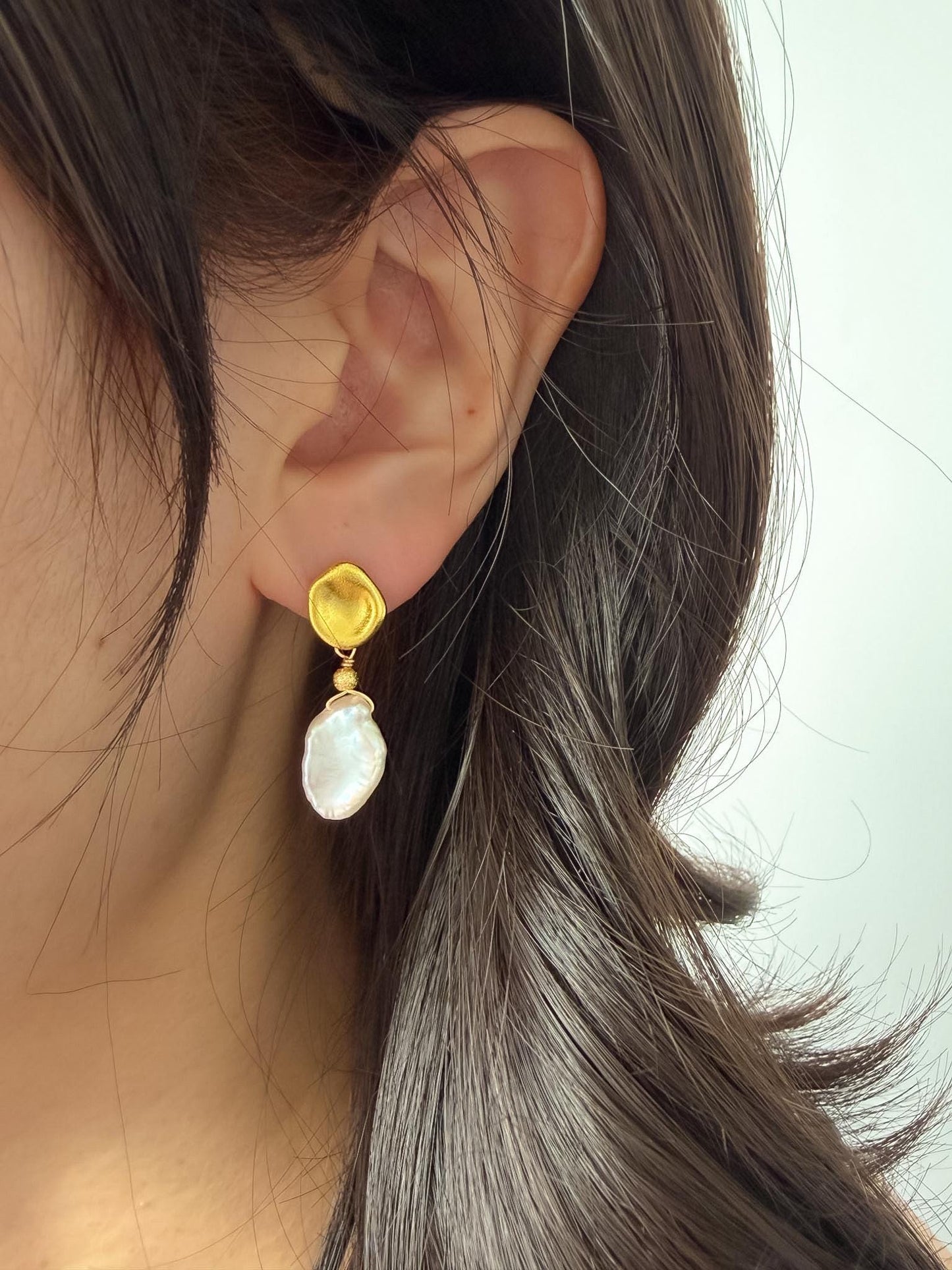 Additional view of baroque keshi pearl drop earrings by Le Jardin Perles