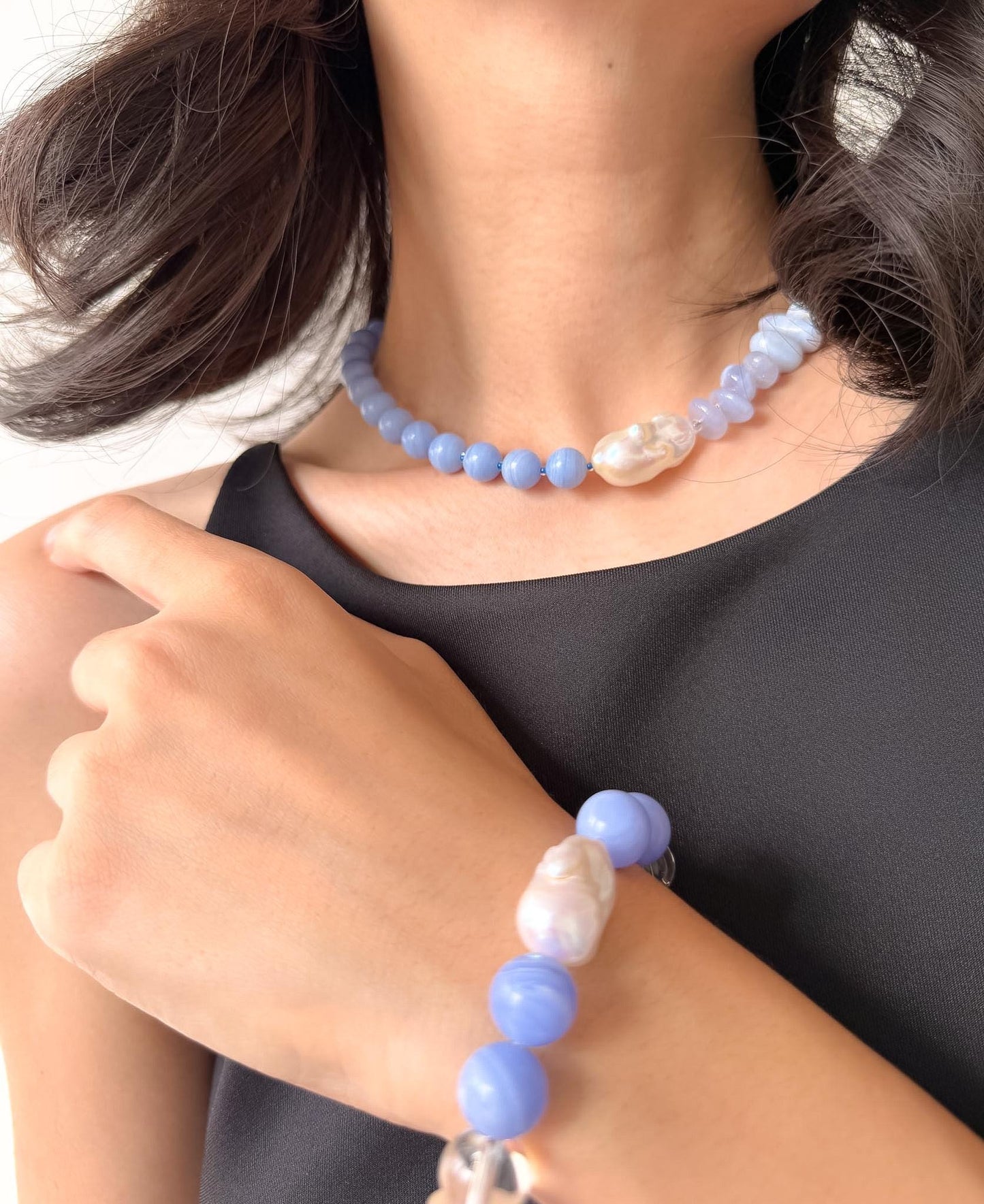 Additional view of blue agate baroque pearl bracelet by Le Jardin Perles