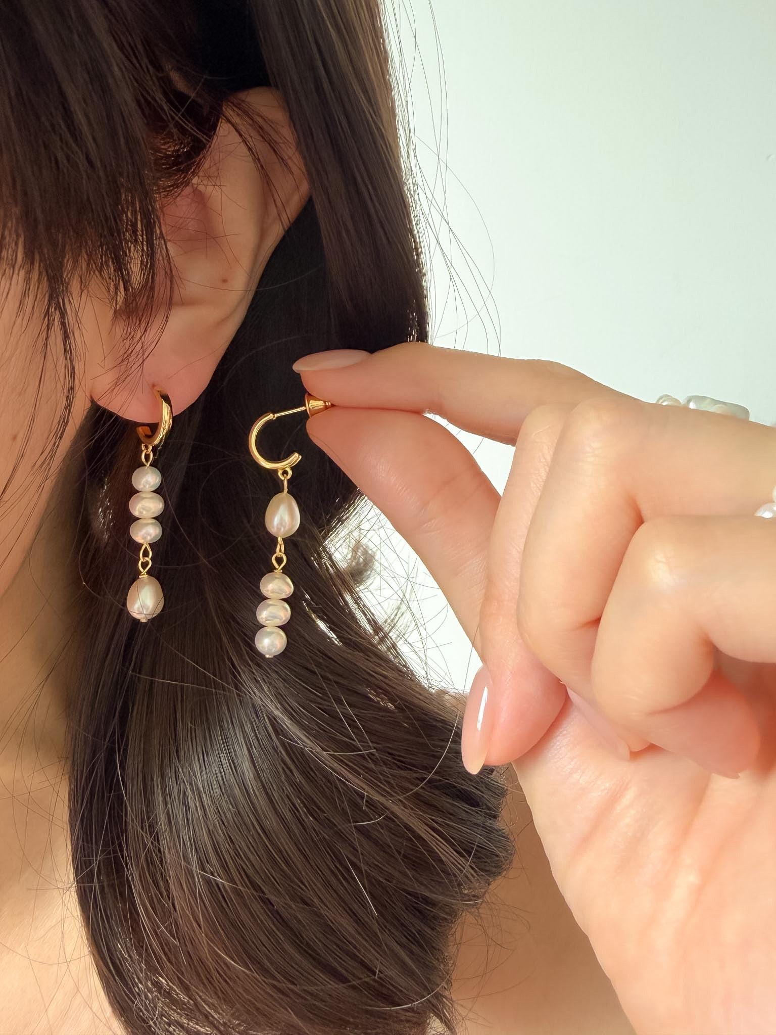 Additional view of asymmetrical baroque pearl drop earrings by Le Jardin Perles