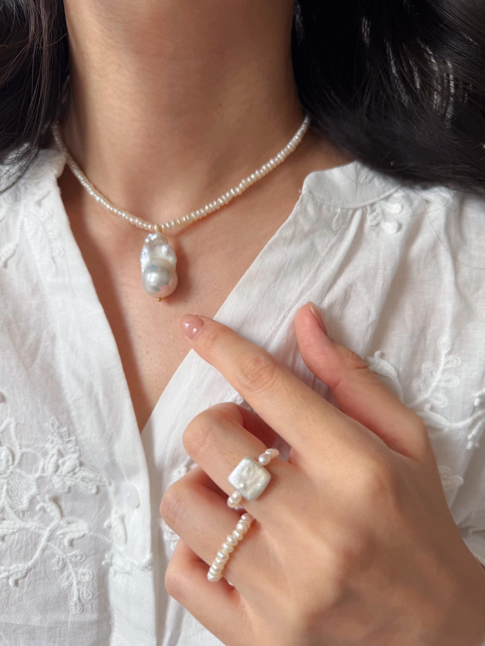 Additional view of baroque pearl pendant necklace by Le Jardin Perles
