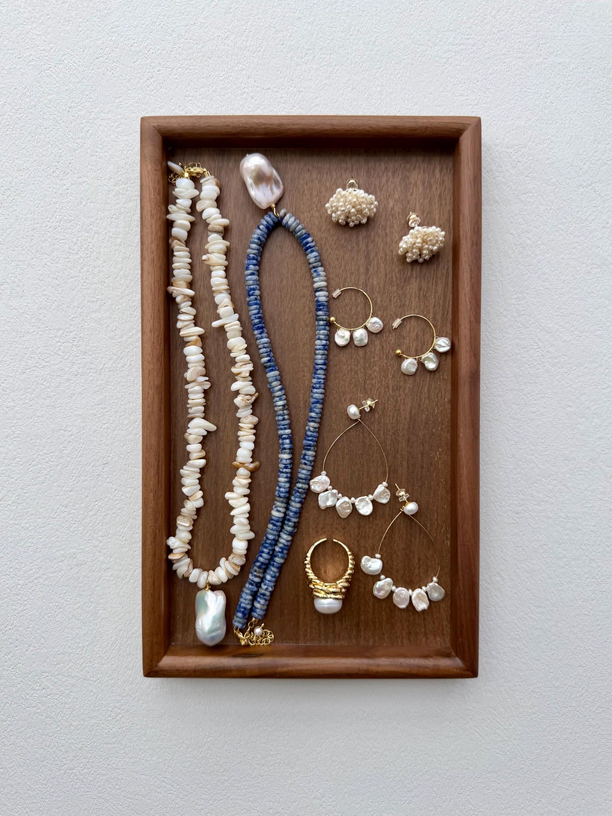 Additional view of coastal baroque pearl necklace by Le Jardin Perles