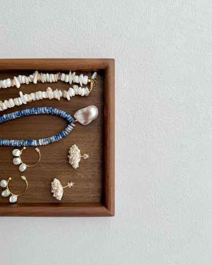 Additional view of handcrafted freshwater pearl flower earrings by Le Jardin Perles